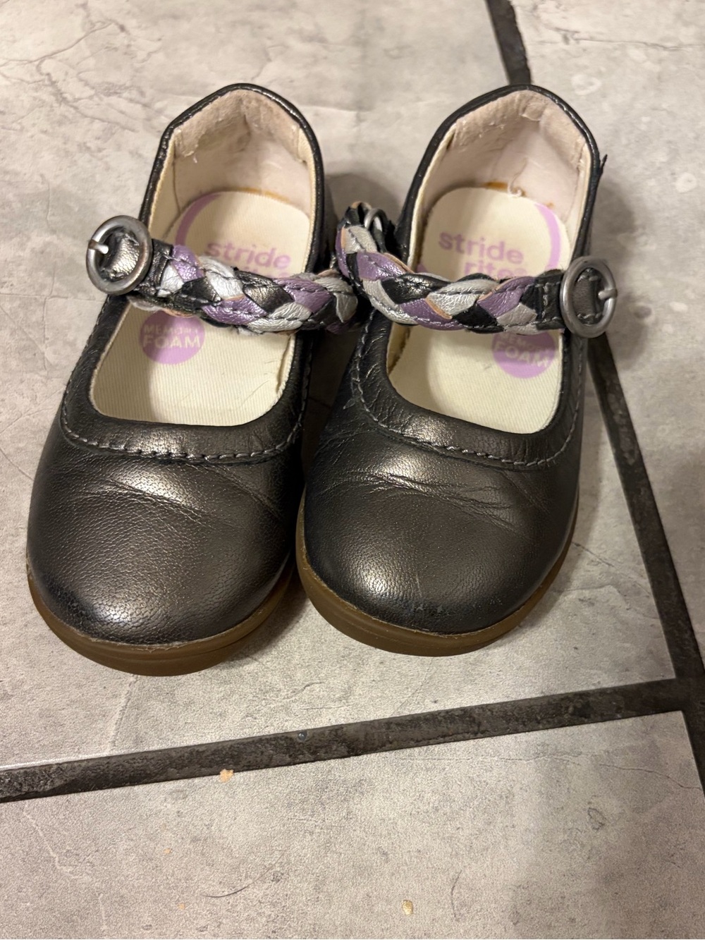 Stride‎ Rite Brielle Pewter Metallic Mary Jane Flats Size 5.5 Toddler
